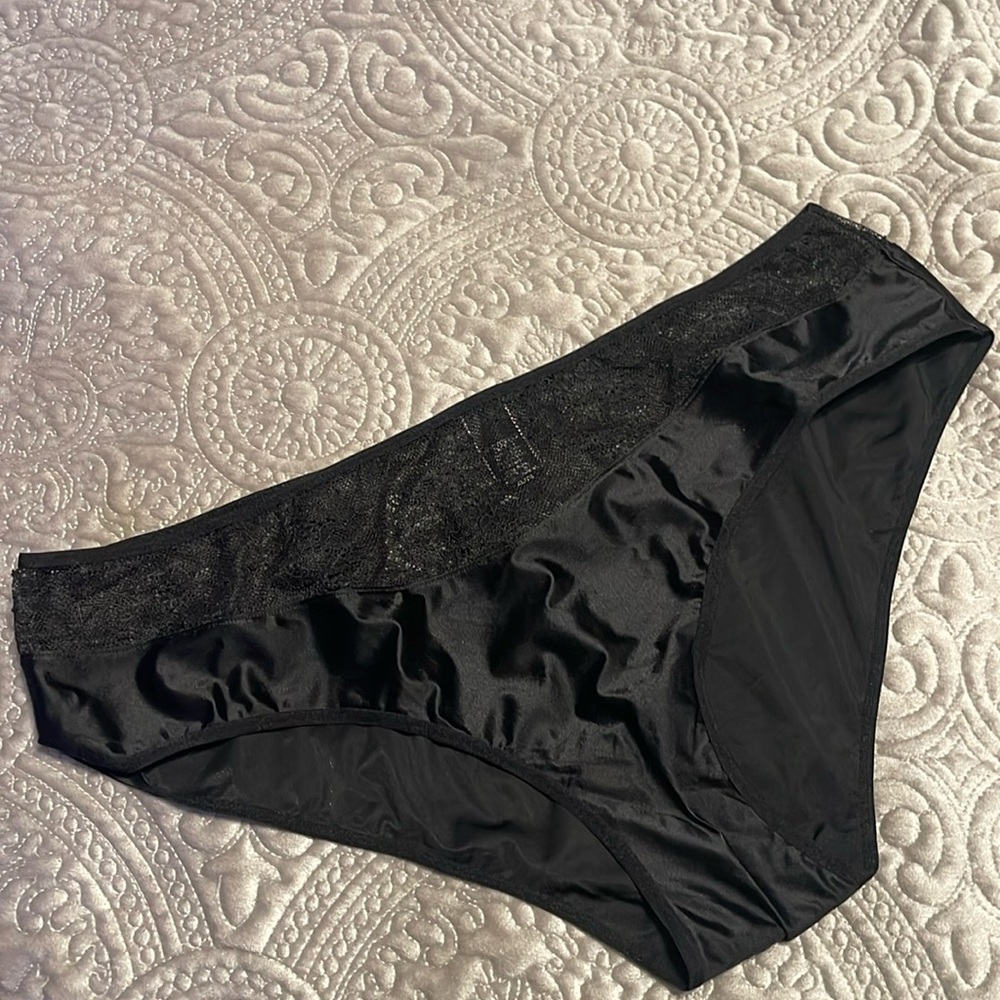 Victoria’s Secret XL Hiphugger